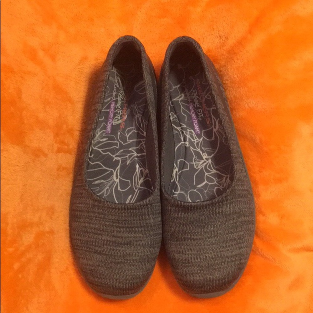 Like new memory foam sketchers